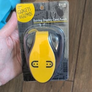 Yellow Earring Display Card Punch